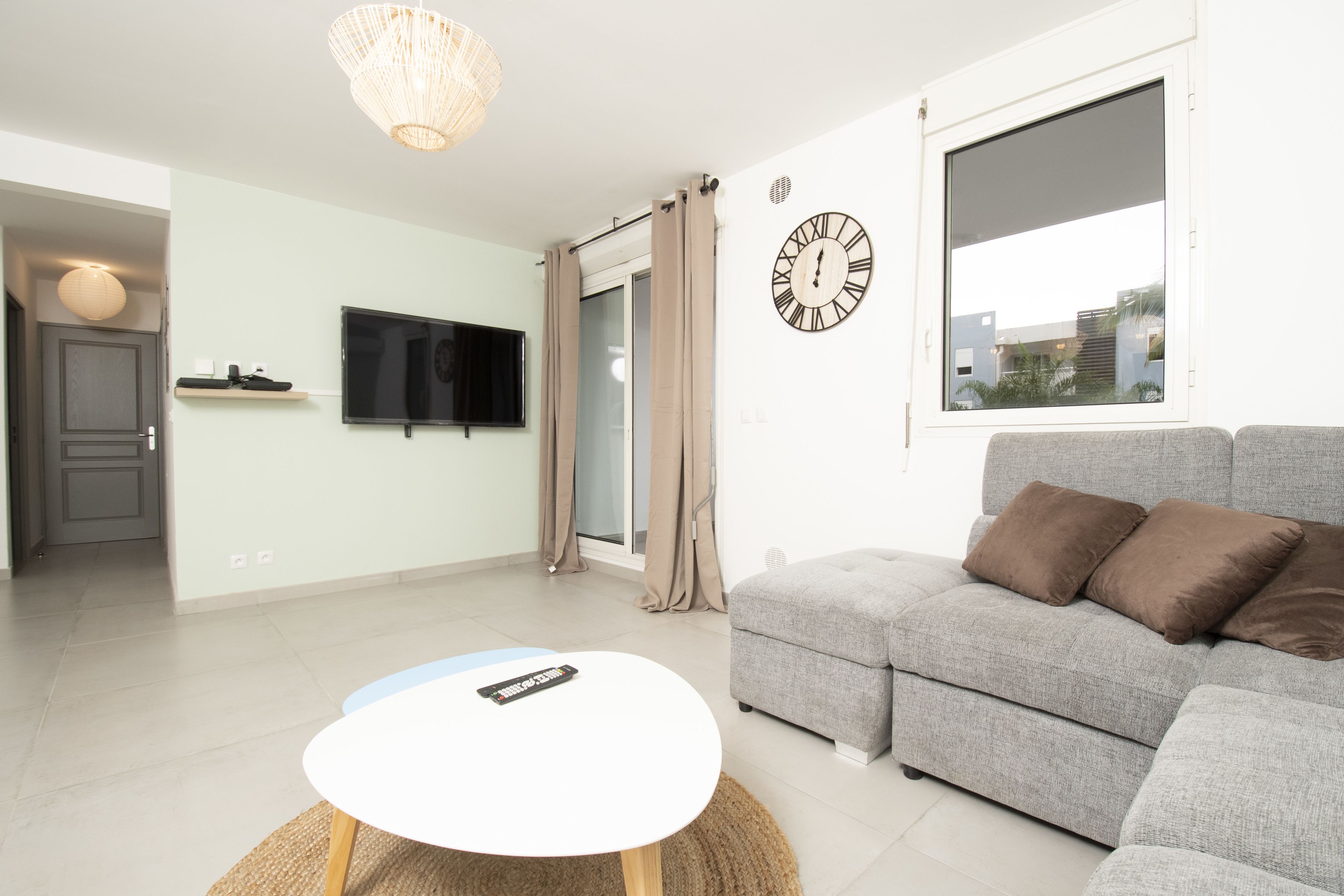 Apartment, 2 Bedrooms | Living area | 32-inch flat-screen TV with cable channels, TV