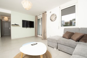 Apartment, 2 Bedrooms | Living area | 32-inch flat-screen TV with cable channels, TV - Apparthotel Aubeline (Saint-Denis)