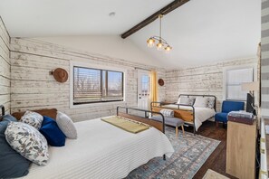 1 habitación, tabla de planchar con plancha, wifi gratis y ropa de cama
