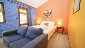 3 bedrooms, free WiFi, bed sheets - CEDAR HOLIDAY UNITS - APARTMENT 1: Bright (Bright)
