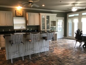 Interior - Large Executive 3 bedroom gorgeous entertainment home in Baton Rouge (Baton Rouge)