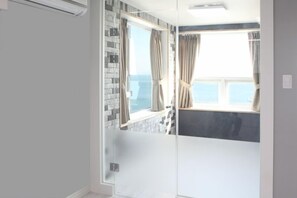 1 bedroom, free WiFi - Sky and Ocean Village Pension (Busan)