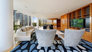 Interior entrance - Oracle Resort Private 2 Bed Ocean View (Broadbeach)