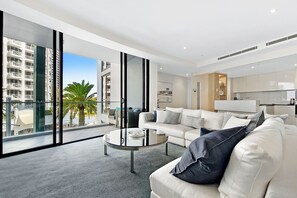 Living area - Aria Private 3 Bed Heart of Broadbeach (Broadbeach)