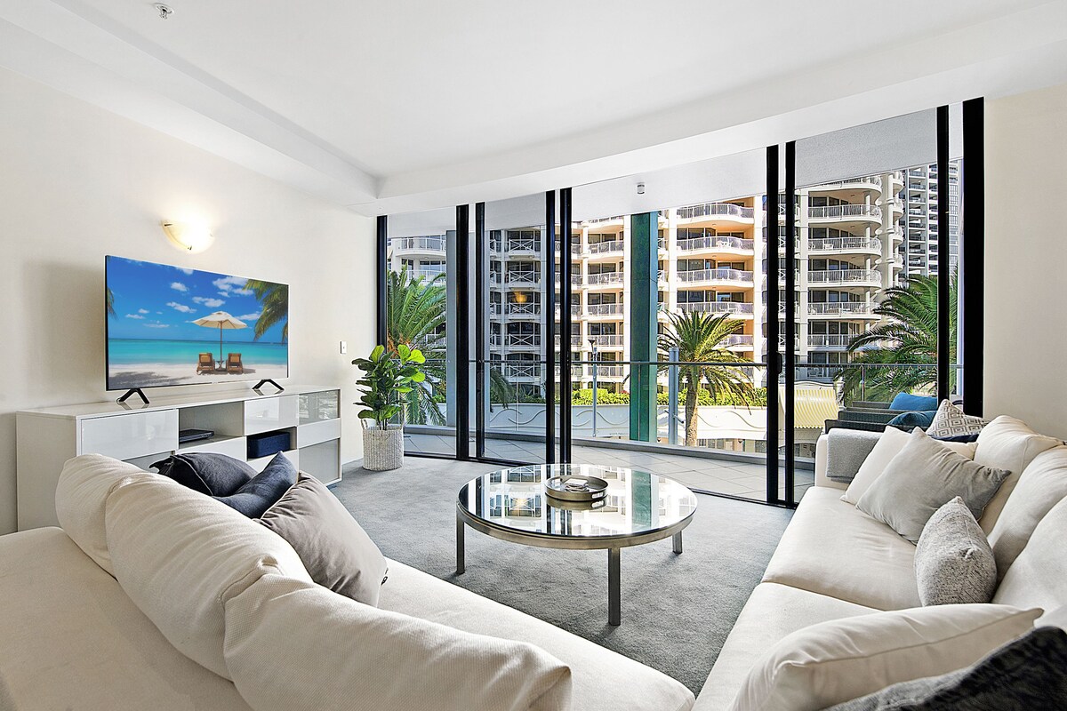 Appartement, 3 chambres | Aire de séjour | Téléviseur à écran plat
