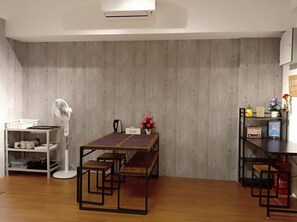 Studio | Restauration dans la chambre