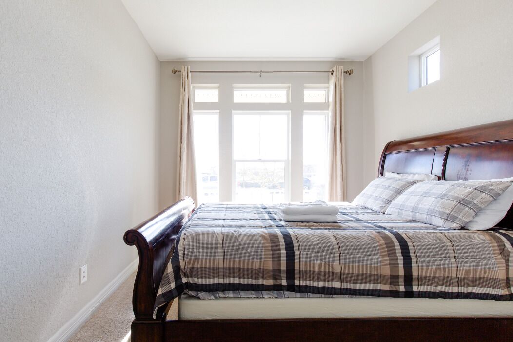 3 bedrooms, desk, iron/ironing board, free WiFi