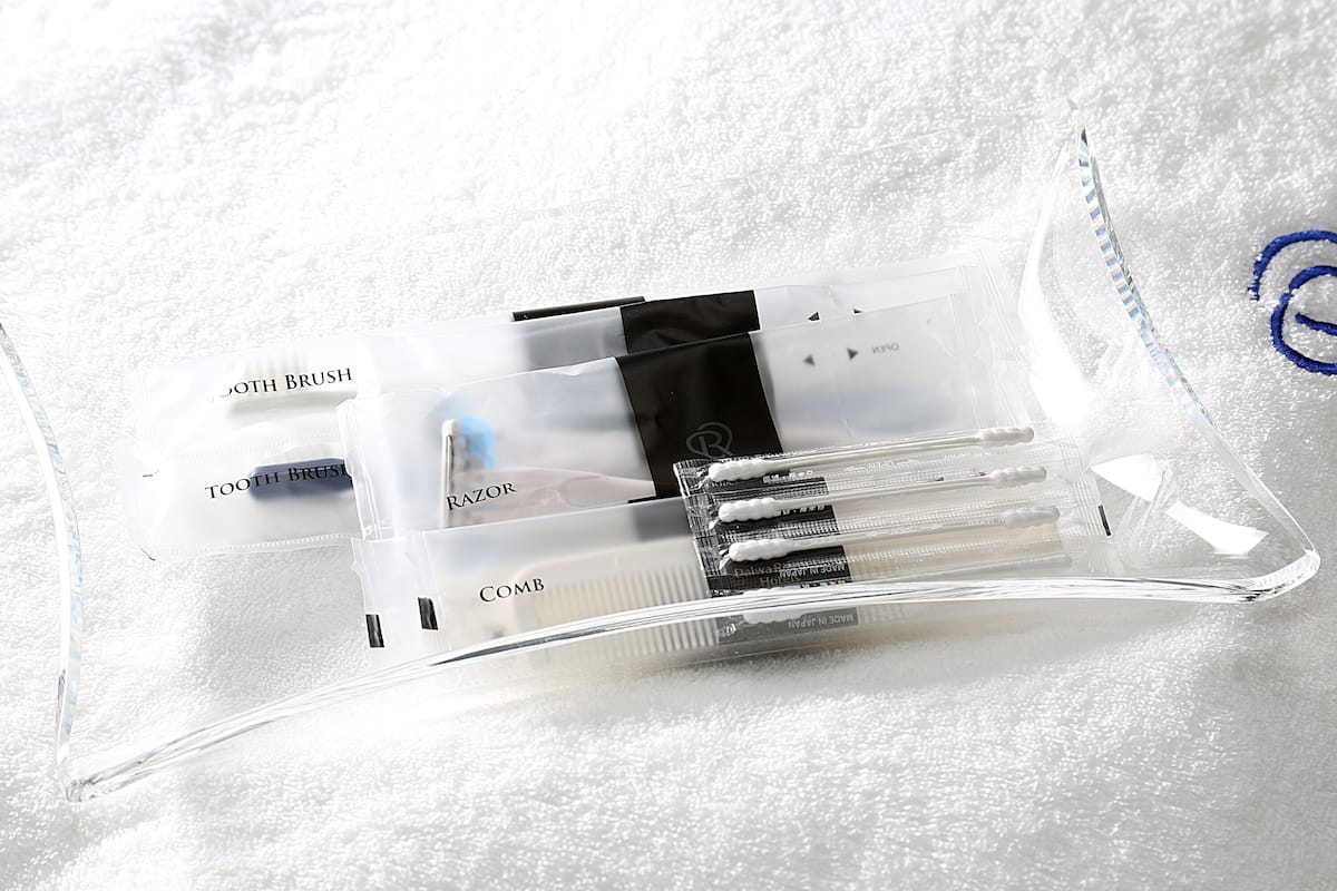 separate bathtub and shower, free toiletries, hair dryer, slippers