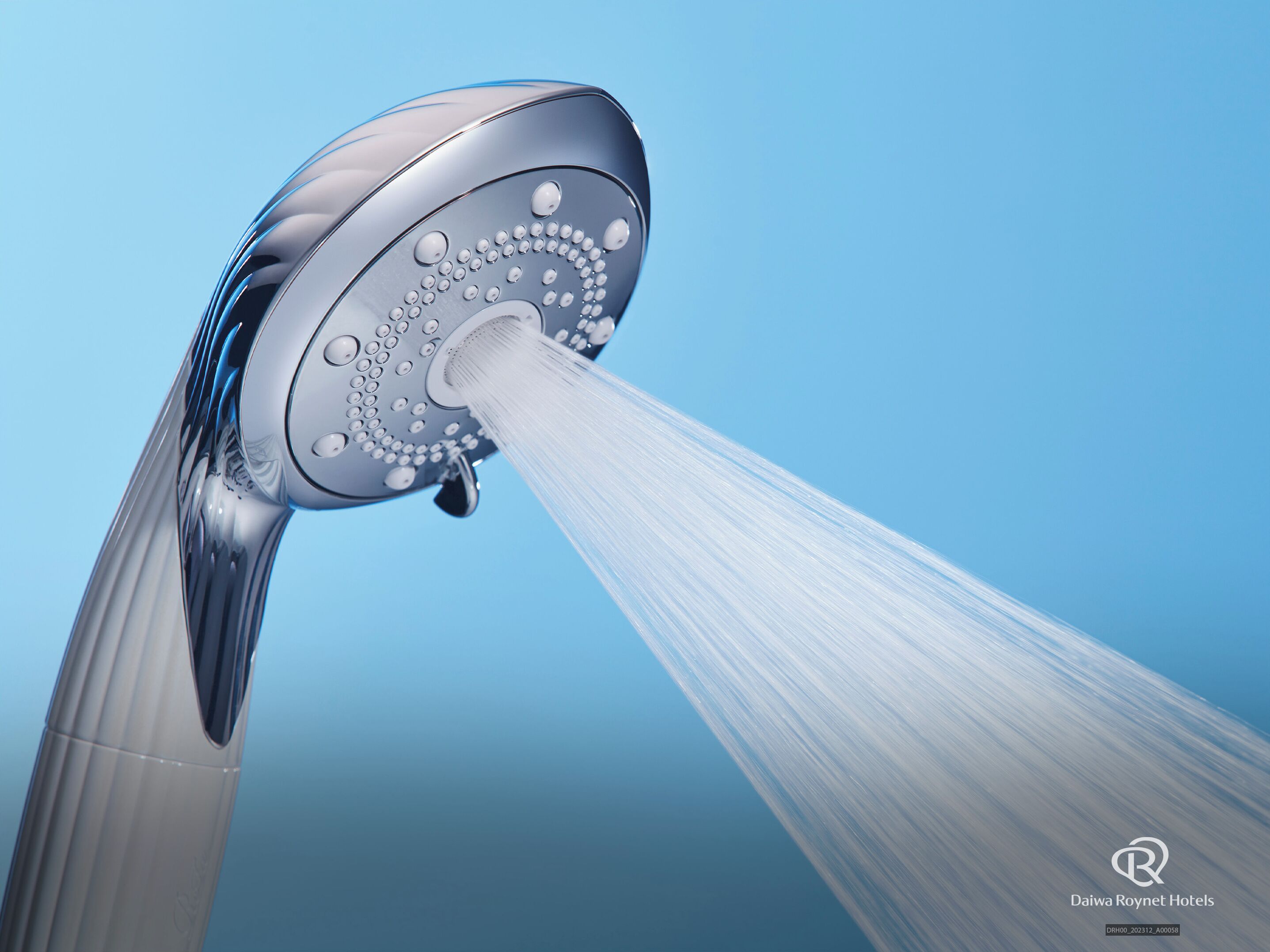 separate bathtub and shower, free toiletries, hair dryer, slippers