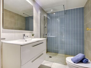 Bathroom - Beautiful apartment for 4 people with WIFI, TV and terrace (Roses)