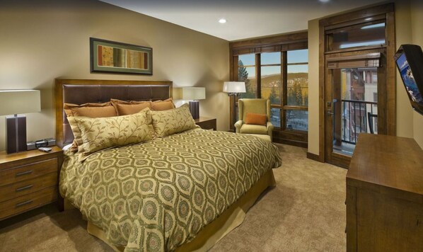 2 bedrooms, in-room safe, iron/ironing board, WiFi