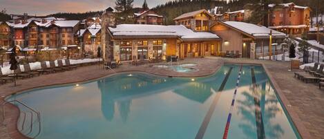 Piscine intérieure, piscine chauffée