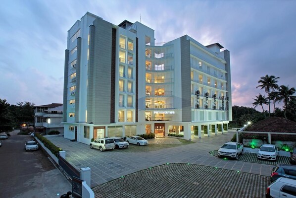 Free self parking - The Silvertips (Kothamangalam)