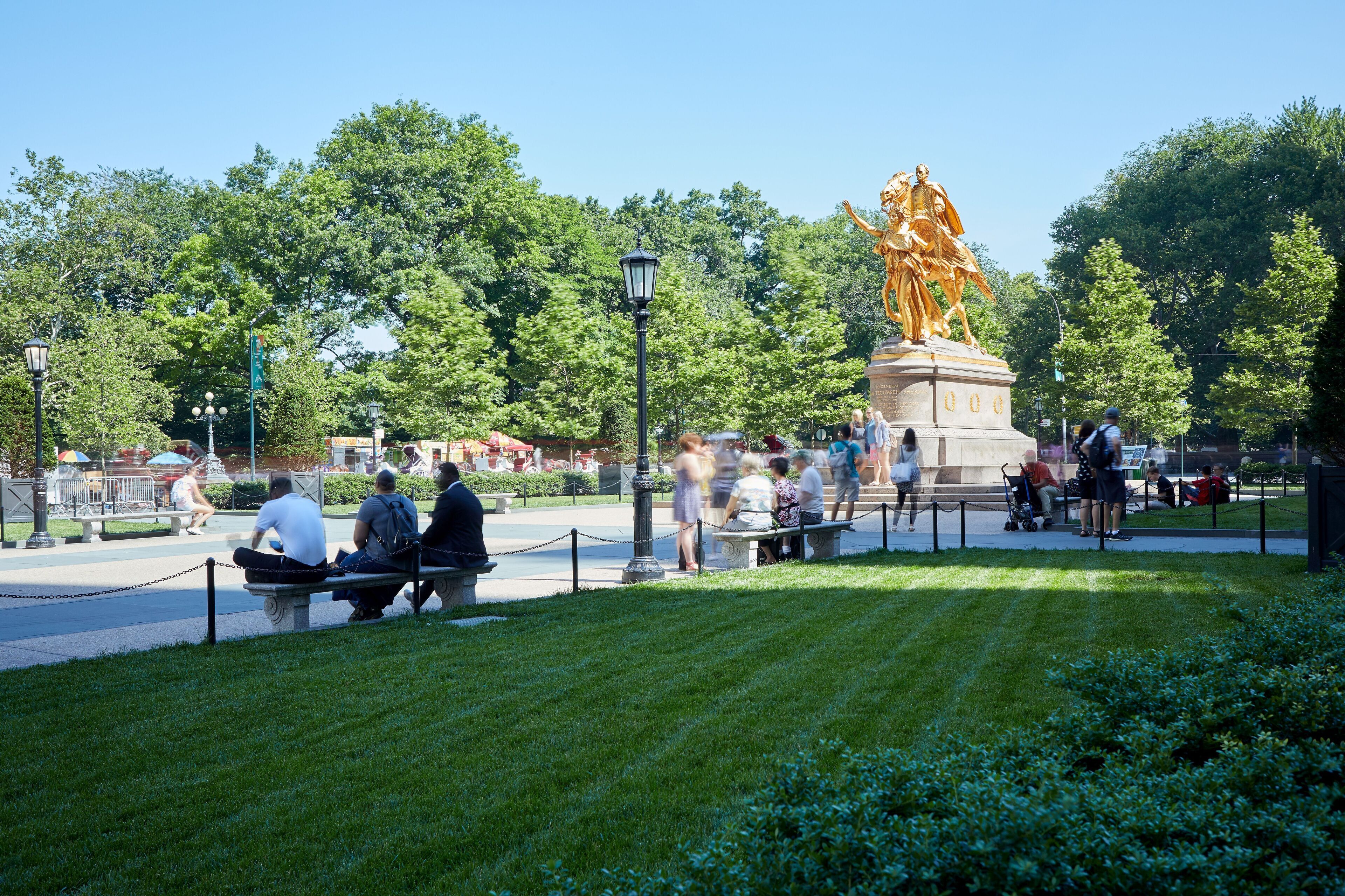 Photo - 5th & 55th Residence Club