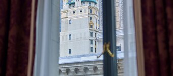 5th & 55th Residence Club