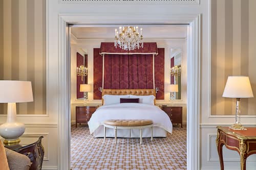 Premium bedding, down duvets, pillow-top beds, minibar