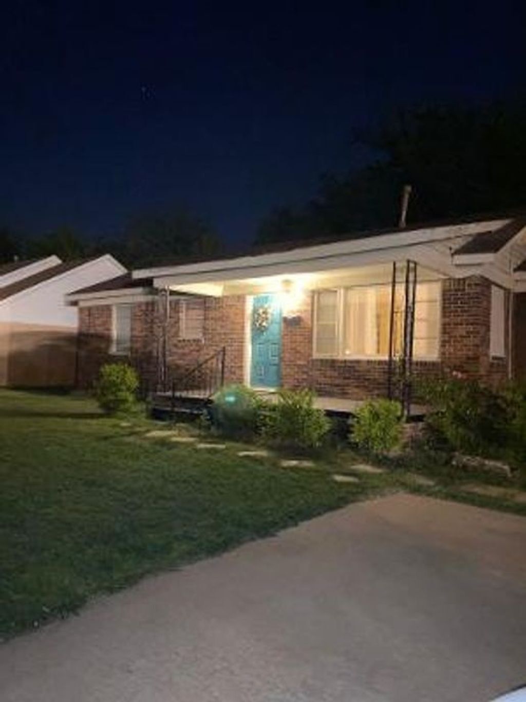 Spacious Home -1 mile to Post - Corner Groceries by Hospitals Businesses