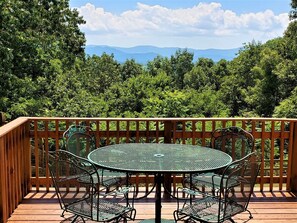 House | Balcony - It`s_owl_good (Luray)