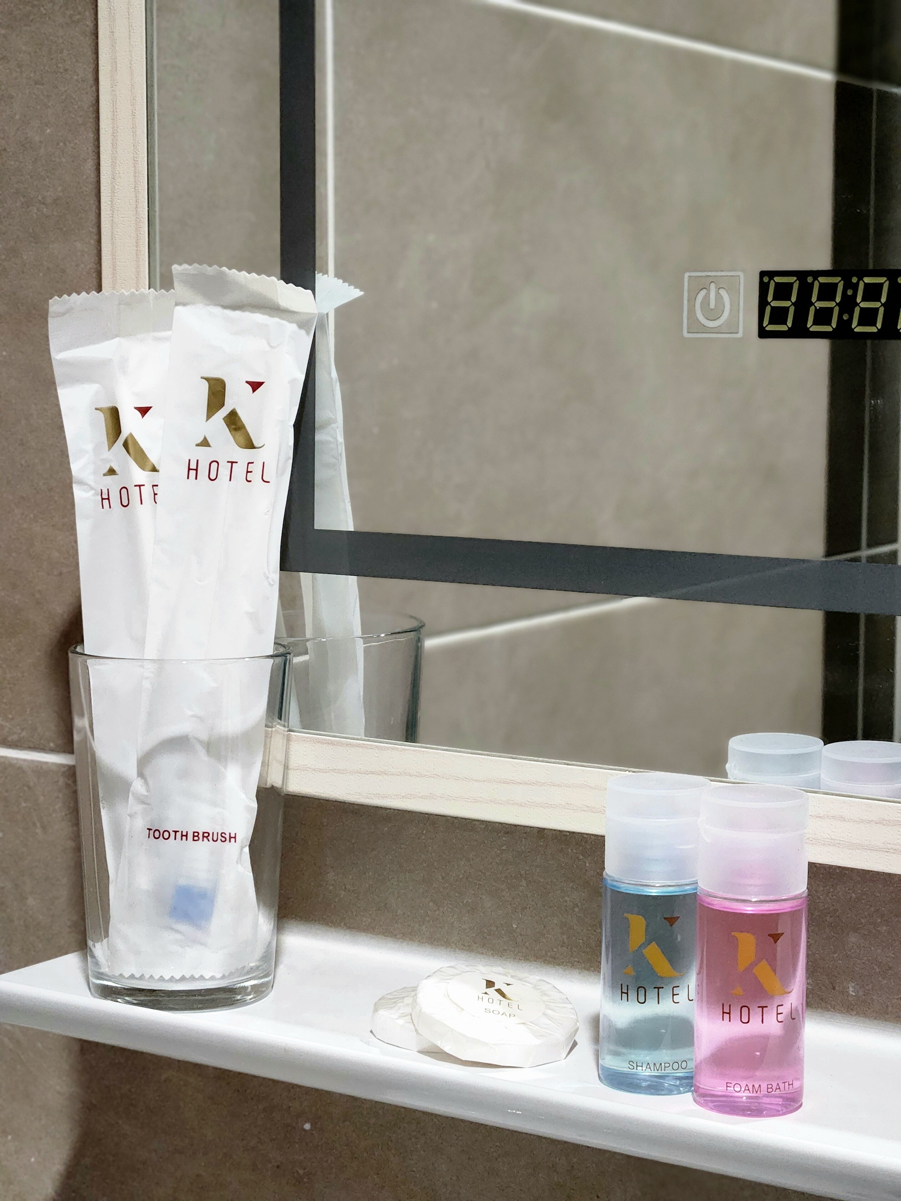 shower, free toiletries, hair dryer, slippers