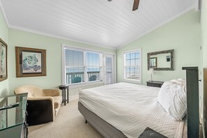 5 bedrooms, iron/ironing board, free WiFi, bed sheets - 🥳 Early Bird Sale! 🥰 Beach Axis, West. 5BR Beachfront Beauty. Pool. Perfect location. (Gulf Shores)