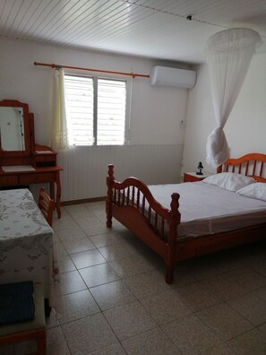 1 soverom, strykejern/-brett, wi-fi (inkludert) og sengetøy