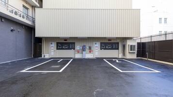 Self-parking (surcharge) 800 per night