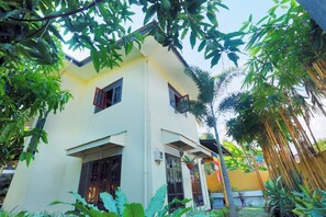 Front of property - The One Apartment (Galle)