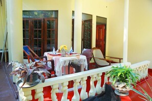 Interior - The One Apartment (Galle)