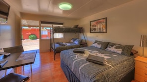 Couette en duvet d'oie, coffres-forts dans les chambres