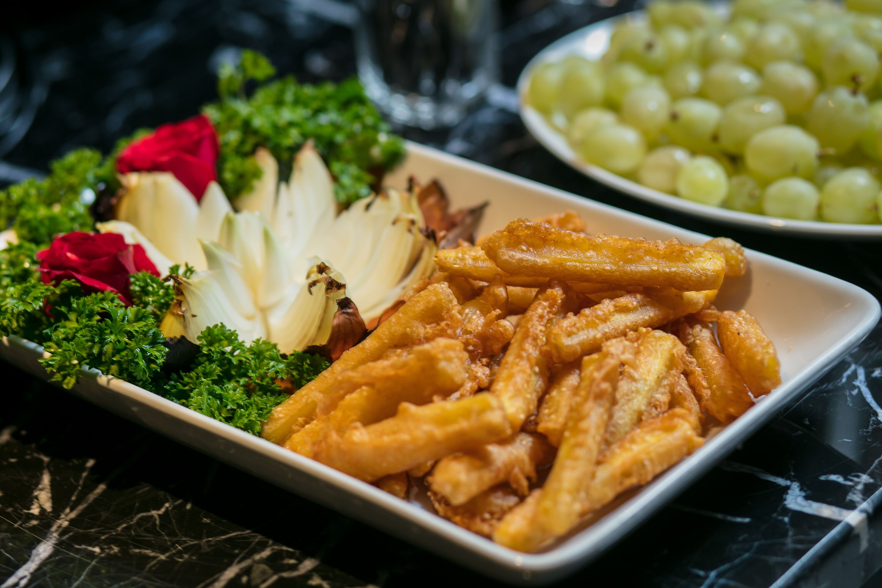 daily buffet breakfast (vnd 80000 per person)