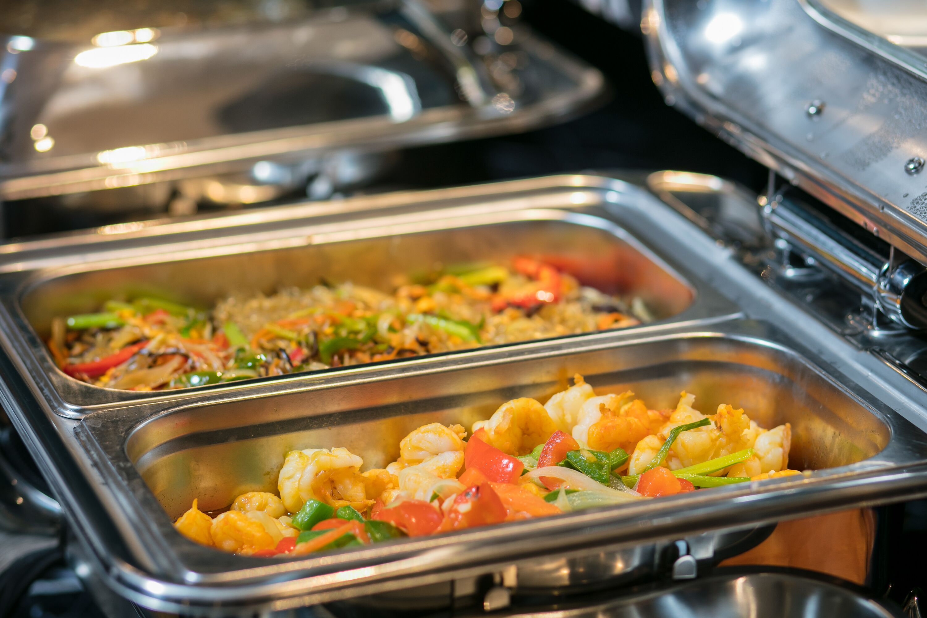 daily buffet breakfast (vnd 80000 per person)