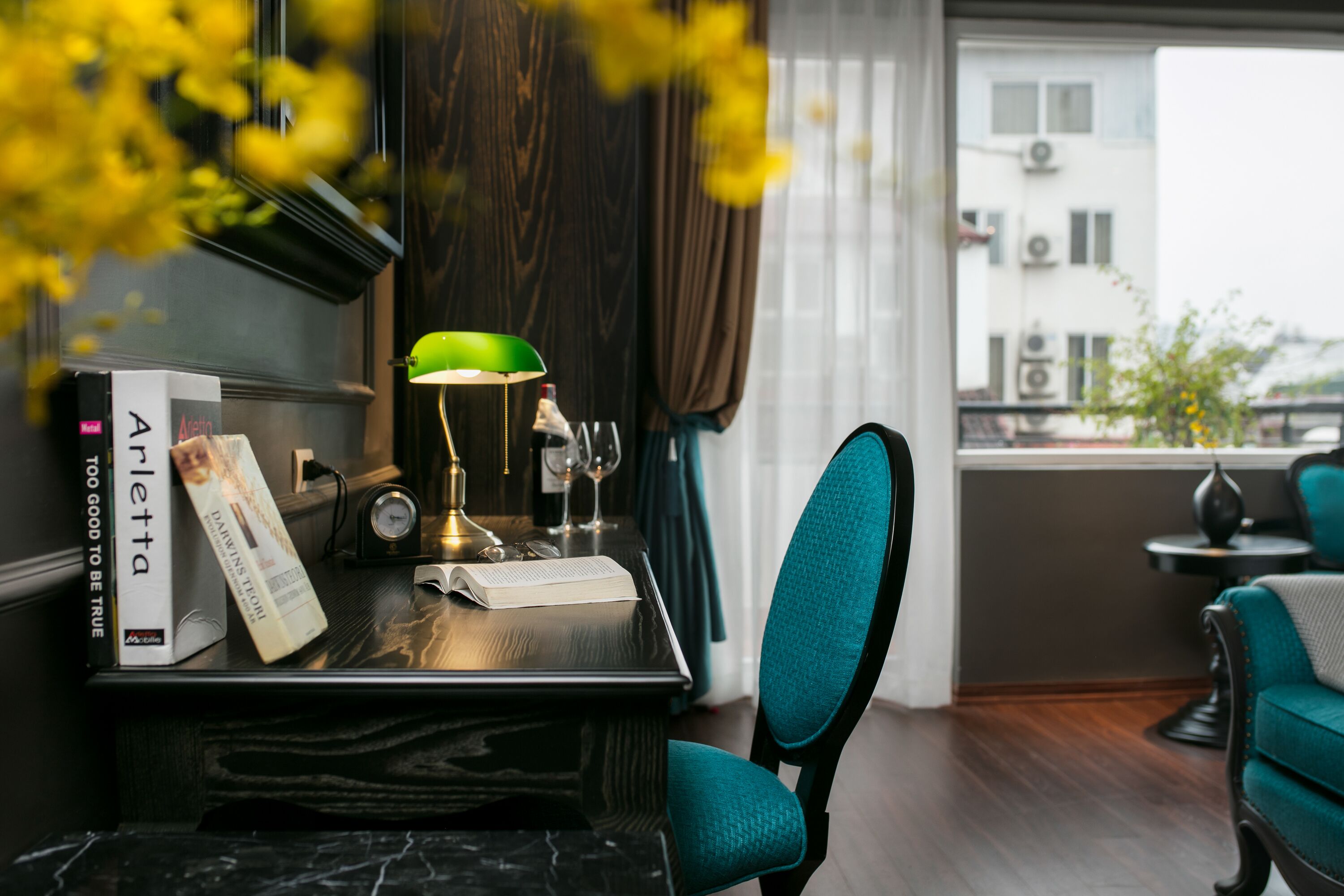 grande suite, balcony | 1 bedroom, minibar, in-room safe, desk