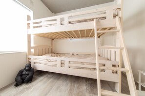 公寓 (5) | 獨特裝潢、布置獨特、書桌、筆電工作空間