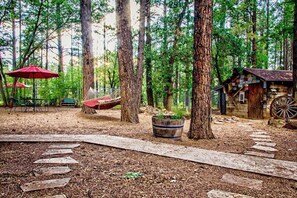 Property grounds - Premier Pinetop Country Getaway - Luxury at its finest!!! (Pinetop-Lakeside)