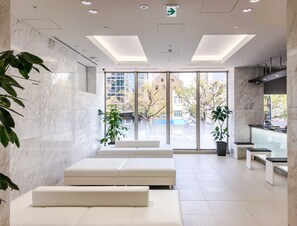 Lobby - UNIZO INN Hiroshima Ekimae (Hiroshima)
