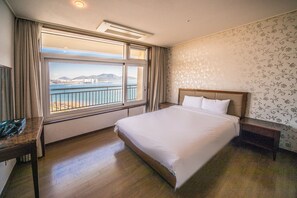 Individually decorated, blackout curtains, soundproofing - The Ocean Resort (Yeosu)