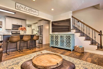 Modern Home w/ Yard + Deck, 1 Mi to Clemson U!