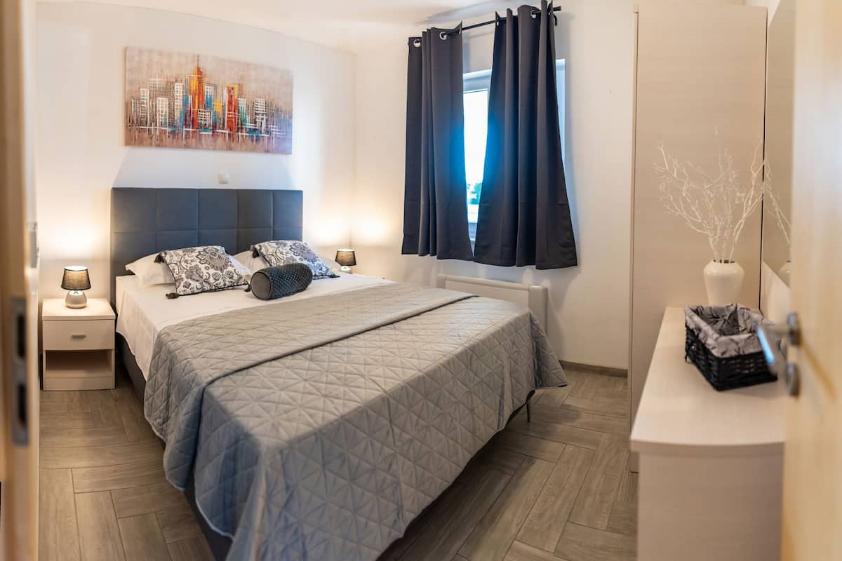 Apartment, 1 Bedroom, Pool View | 1 bedroom, premium bedding, down comforters, individually decorated