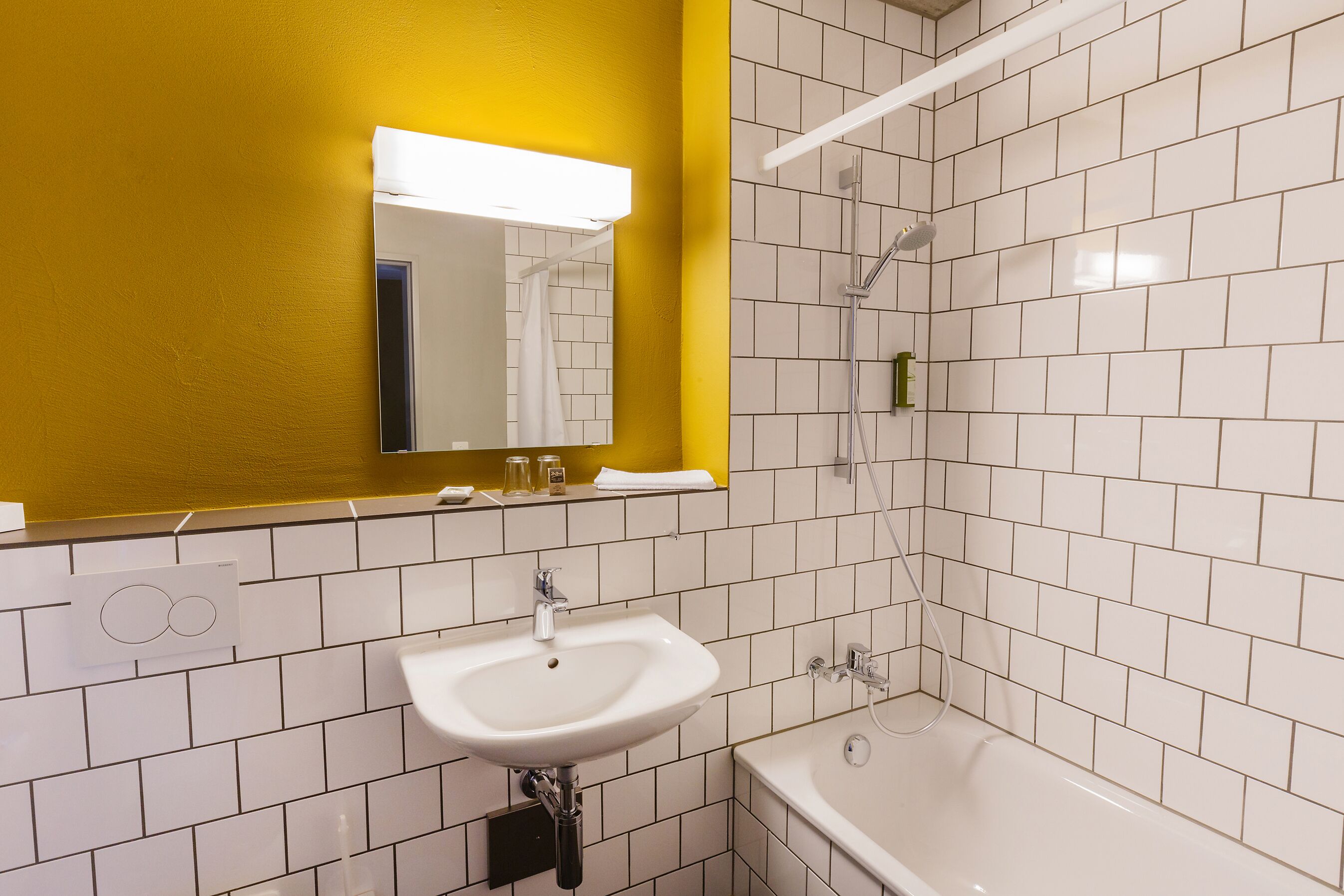 suite | bathroom | free toiletries, hair dryer, towels