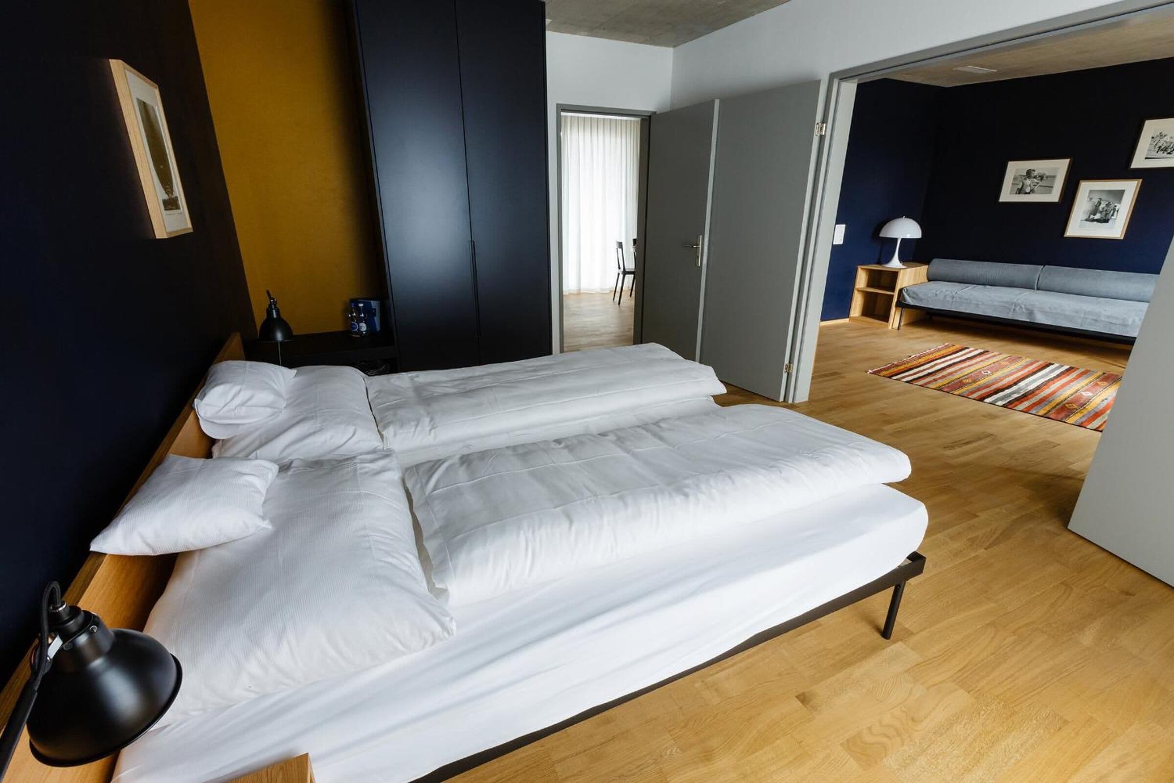 Suite | Hypoallergeen beddengoed, een kluis op de kamer, een bureau