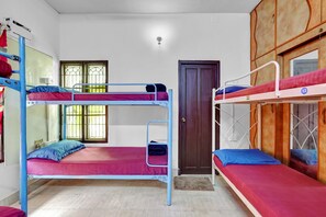 In-room safe, individually furnished, iron/ironing board, free WiFi