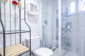 Douche, séchoir à cheveux
