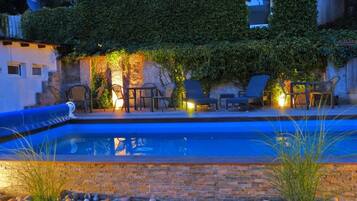 Seasonal outdoor pool