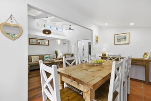Dining - Tranquil & tropical, Sunshine Beach (Sunshine Beach)