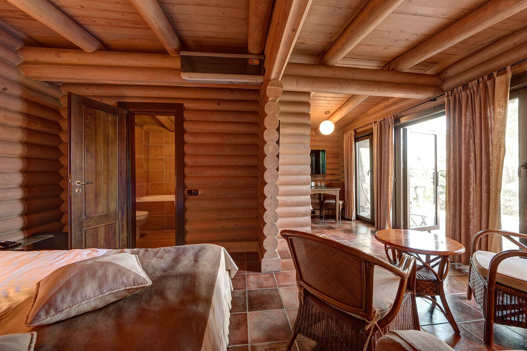 Chalet | Iron/ironing board, free WiFi, bed sheets