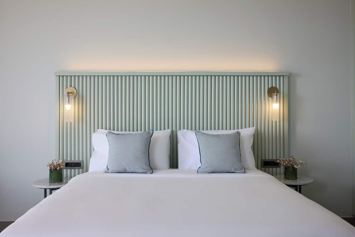 1 bedroom, premium bedding, Select Comfort beds, minibar