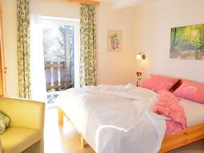 Căn hộ tiện nghi đơn giản, 2 phòng ngủ (Bellevue - Single Bed: 0,90x 1,80m) | Trang trí khác biệt, trang bị nội thất với thiết kế riêng biệt 