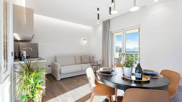 Leilighet – deluxe (Gold) | Oppholdsområde | Smart-TV