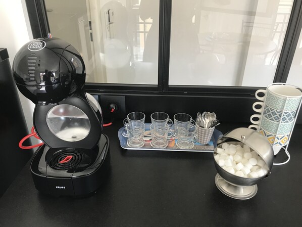 Kaffe og/eller kaffemaskin
