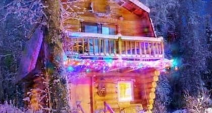 ¡CABINA DE REGISTRO en el hermoso río Chena! Capacidad para 4 * AURORA viendo